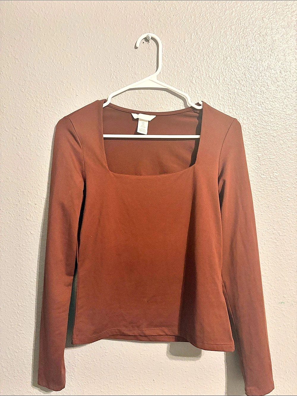 H&Medium Long Sleeve Square Neck Top in Brown Size Medium